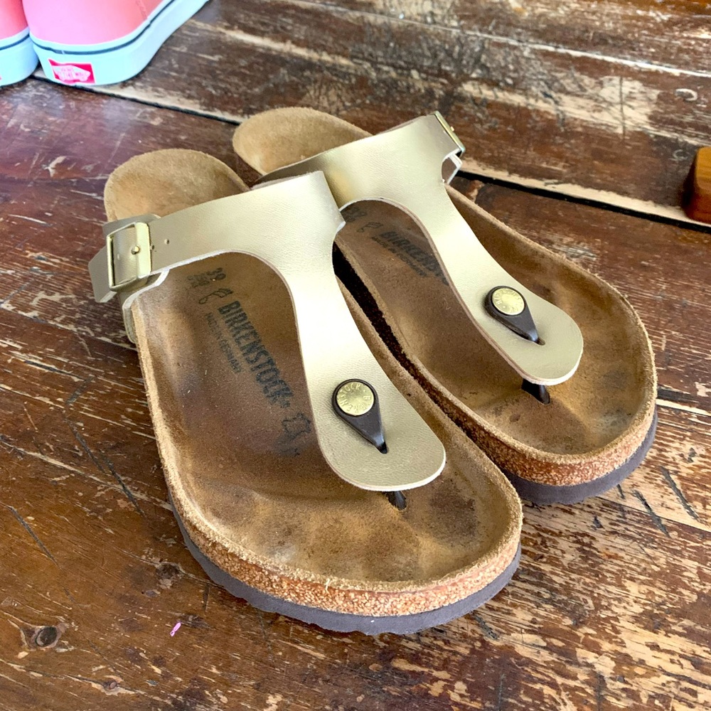 WOMENS size 39 Birkenstock sandals worn 2 times!
